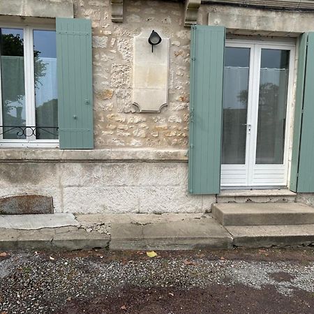 Apartmán T2 Renove Proche Des Arenes Saintes Exteriér fotografie
