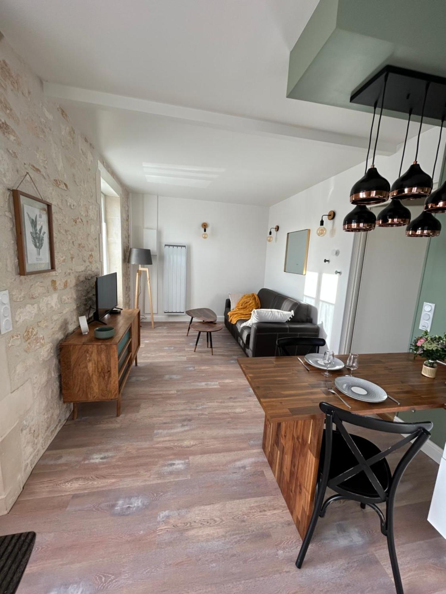 Apartmán T2 Renove Proche Des Arenes Saintes Exteriér fotografie